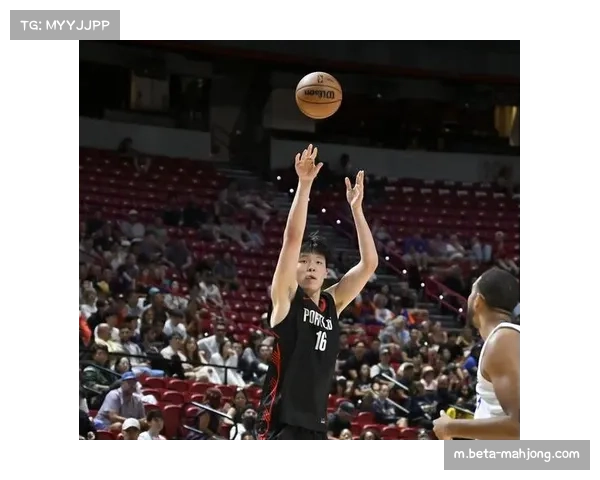 青岛队利用杨瀚森护框优势 防守端构建禁飞区以迫使对手远离篮下 青岛队利用杨瀚森护框优势 防守端构建禁飞区以迫使对手远离篮下